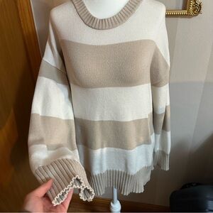 Women’s Striped Crewneck Sweater - Beige & White